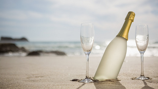 Tajemství šumivých vín: Jak se liší sekt od šampaňského?