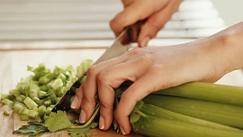 Odšťavněte si řapíkatý celer: Funguje jako afrodiziakum a pomůže i při hubnutí