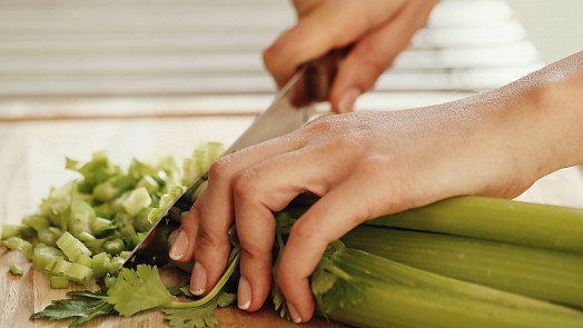 Odšťavněte si řapíkatý celer: Funguje jako afrodiziakum a pomůže i při hubnutí