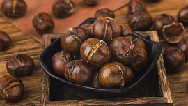 Trochu jiné „oříšky“. Z jedlých kaštanů připravíte jednoduchý dezert i nádivku do krůty