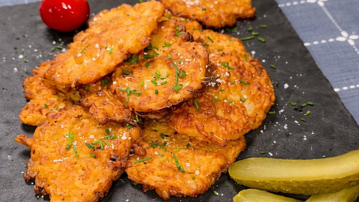 Skvělé cibulové placky podle Ostravskeho Gastrošefa: Z pár surovin připravíte lahůdku, po které se jen zapráší