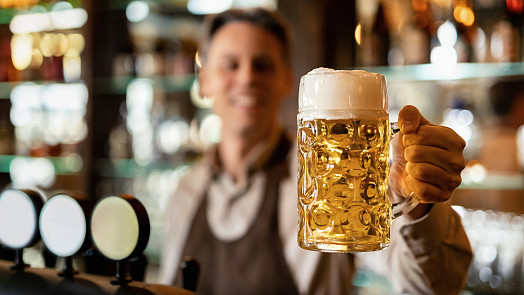 Pivní trendy roku 2023: V Česku roste obliba nealkoholických zlatavých moků a bodují i ovocné varianty a speciály