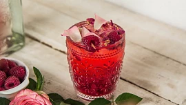 Jak připravit malinovou domácí šťávu zastudena: Takhle to dělávaly naše babičky