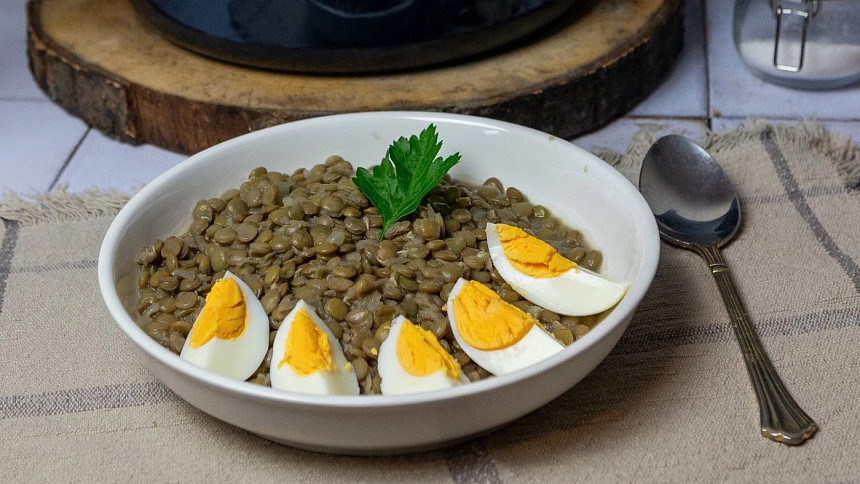 Čočka je v mnoha domácnostech součástí novoročního menu.