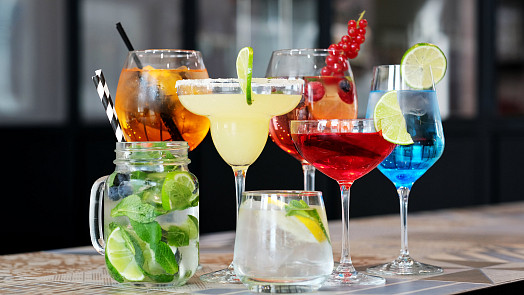 Populární koktejly chutnají skvěle i bez alkoholu: Osvěžující nápoje bez rizika kocoviny si může vyrobit každý