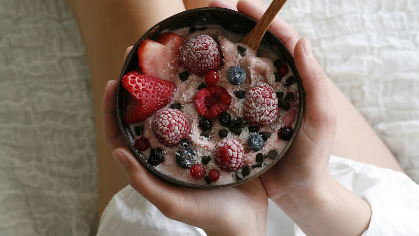 I ovoce a mléko přirozeně obsahují cukry.