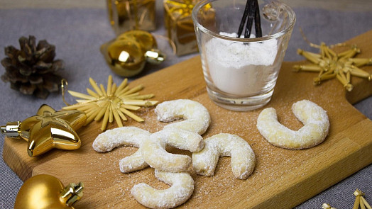 Vanilkový cukr nemusíte kupovat. Mnohem lepší si připravíte sami. Nádherně voní a ještě vyjde levněji