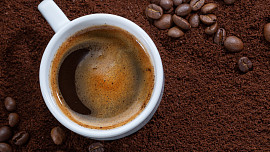 Lógr z kávy nepatří jen do koše: Funguje jako skvělé hnojivo, čistidlo i kosmetický prostředek