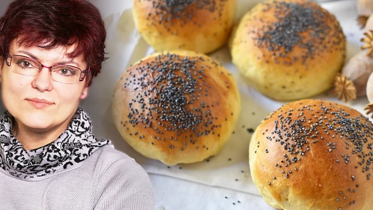 Pečeme s Ivou: Rychlé jogurtové makovky jsou skvělé třeba na snídani