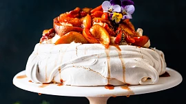 Nadýchaný jako obláček: Podobu slavného dortu Pavlova údajně inspirovala ruská baletka