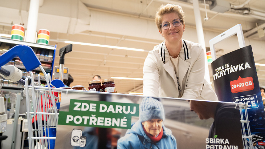 Tesco opět pomáhá: Do jarní Sbírky potravin se zapojí více než 180 prodejen i Tesco Online nákupy