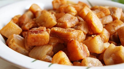 KVÍZ: Víte, jak připravit dokonalé škvarky a jemné sádlo? Otestujte si, jestli volíte správný postup a znáte všechny triky