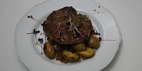 Luxus na talíři v Prostřeno! Steak Wagyu za dva tisíce! Jak k němu ladí francouzské brambory grenaille?