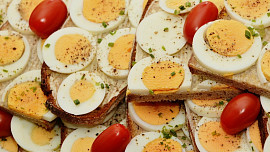 Mýty vs. fakta: Je zdravé jíst vajíčka? A kolik denně je akorát?