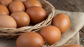 Jak poznat české vejce? Krabička může být matoucí, musíte se podívat na skořápku!