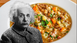 Jídelní rozmary slavných: Albert Einstein dokázal najednou spořádat kila jahod a miloval čočkovou polévku s klobásou