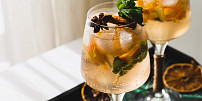 Octová limonáda shrub má i své podzimní varianty: Dokonalá je dýňová se zázvorem a skořicí