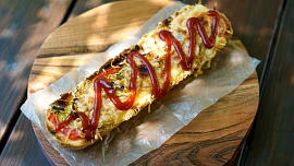 Zapiekanka jako z polského bistra: Křupavou bagetu s houbami a sýrem si připravíte snadno i doma