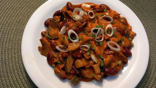 Výborný fazolový stroganoff zasytí a zahřeje: Minutkový guláš vyniká jemnou omáčkou a snadnou přípravou za pár korun Výborný fazolový stroganoff zasytí a zahřeje: Minutkový guláš vyniká jemnou omáčkou a snadnou přípravou za pár korun