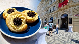 Když láska prochází Mírákem: Antonín si v Praze bral Ludmilu, rozdávaly se koláčky a víno teklo proudem