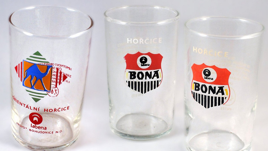 Retro okénko: Hořčice od Labeny stávala 7,60 Kč a sklenice od ní nazývané hořčičáky se zásadně nevyhazovaly