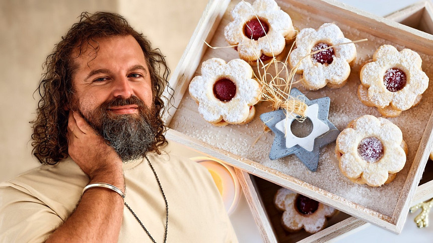 Proč se linecké těsto trhá? Cukrář Josef Maršálek nám prozradil své fígle, jak na linecké cukroví, aby bylo perfektní