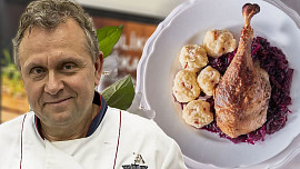 Dokonalé knedlíky k sváteční pečínce nejen na Štěpána: Ty podle knedlíkového mistra voní jablky a se zelím tvoří úžasný pár