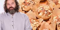 Josef Maršálek připravil dokonalé muffiny s borůvkami: U jejich pečení moc nepřemýšlejte, žmolky v těstu jsou výhodou, překvapil cukrář