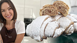 Pečeme s Kamilou: Svatomartinské rohlíčky s marmeládou a ořechovou nádivkou krásně voní, obalené v cukru chutnají božsky