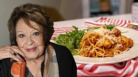 Špagety báby Klouzandy podle Jiřiny Bohdalové: Rychlé a nenáročné jídlo, do kterého využijete i zbylé kousky z lednice