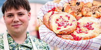 Peče celá země: Recept Vojty na fantasticky vláčné kynuté tvarohové i makové koláče, které uchvátily i Josefa Maršálka