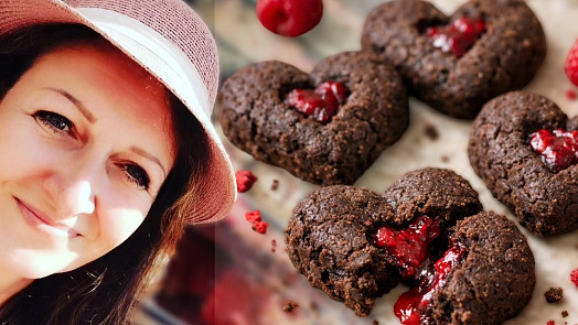 Valentýnská low carb srdíčka od Hanky z Poděbrad: Jednoduchý moučník, který uděláte i bez formiček