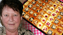 Je jí 75 let a na Toprecepty přidala již přes 900 receptů. Hanka z Prahy peče dorty pro pravnučky a o víkendech vaří i pro 10 lidí