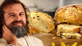 Dokonalý mazanec podle Josefa Maršálka plný rozinek a s vůní rumu: S tímto receptem se vám povede na jedničku