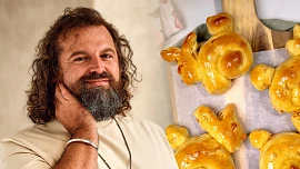 Kynutí zajíčci od Josefa Maršálka voní meruňkami a hřebíčkem: Toto úžasné velikonoční pečivo oživí sváteční stůl