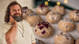 Vánoce s Josefem Maršálkem: Rumové perníčky jsou hned měkké a krásně voňavé, navíc se snadno připravují