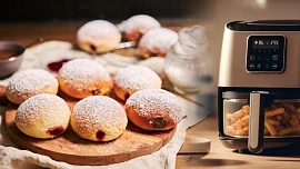 Recept, který ohromil internet: Na výborné lehké koblížky postačí mouka, jogurt, máslo a horkovzdušná fritéza