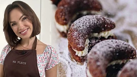 Pečeme s Kamilou: Čokoládové rohlíčky s krajkou voní skořicí a s krémem chutnají božsky