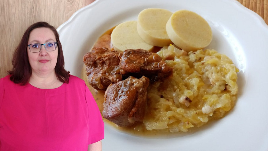 Vepřové výpečky se zelím a bramborovým knedlíkem