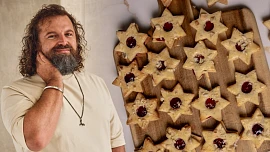 Vánoce s Josefem Maršálkem: Jak na dokonalé linecké s mandlemi podle receptu a rad slavného cukráře