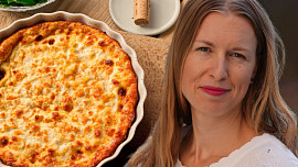 První republika s Kristinou: Luxusní sýrový koláč jen z 5 surovin je hotový raz dva, nestojí jmění a chutná všem