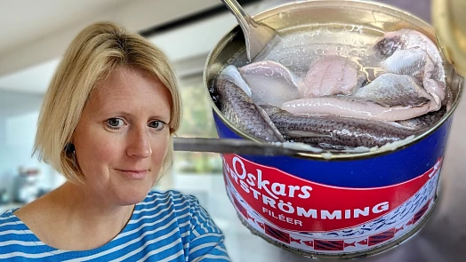 Jak jsem poprvé jedla švédskou kvašenou rybu surströmming: Páchne jako zkažené maso, ale chutná překvapivě dobře