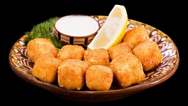 Bulharský čedar z Balkánu: Pikantní sýr kaškaval může být skvělou surovinou pro náš smažák. Zkusíte to?