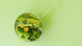 Tukožroutská polévka je snadná, očistí tělo a pomůže shodit kila. Jak na ni?