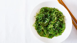 Zelenina z moře: Z mořských řas připravíte nejen sushi, je z nich i vynikající salát