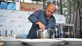 FRESH Festival: Maraton plný špičkového jídla, vaření a známých osobností se blíží