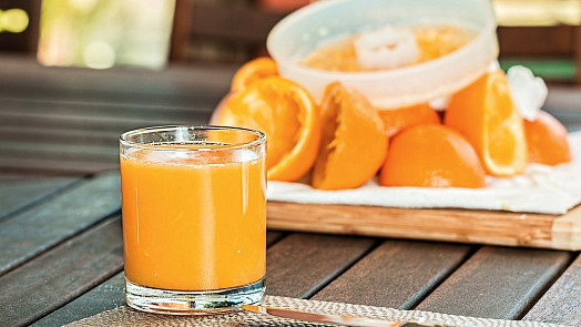 Mýty vs. fakta: Je pomerančový džus opravdu tak zdravý, jak si myslíme?