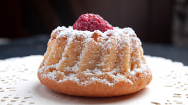 Připravte si nadýchaný a vláčný savarin s vůní rumu a porovnejte ho s výkony soutěžících v Peče celá země