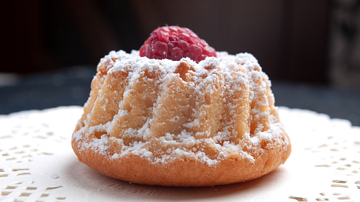 Připravte si nadýchaný a vláčný savarin s vůní rumu a porovnejte ho s výkony soutěžících v Peče celá země