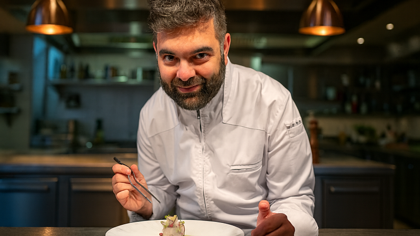 Svůj podnik otevřel v Praze před dvěma měsíci a už je v Michelin Guide. Restaurace Parzival slaví úspěch